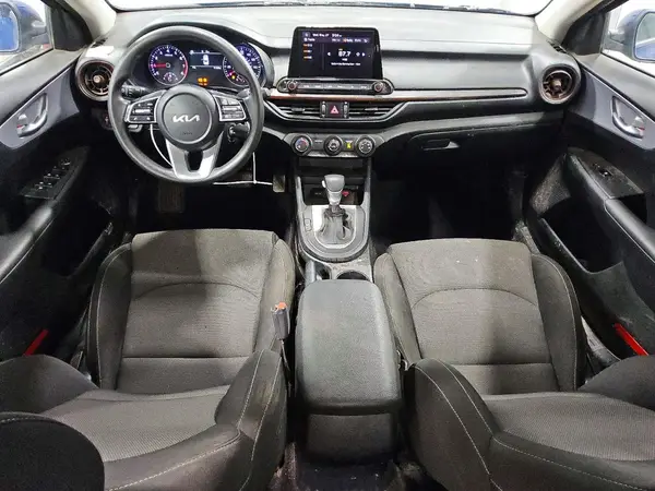 3KPF24AD1RE743879 2024 KIA FORTE - Image 8
