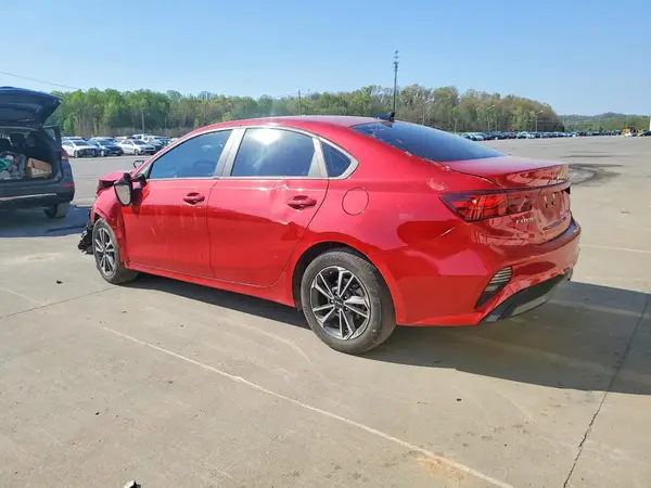 3KPF24AD1RE744403 2024 KIA FORTE - Image 2
