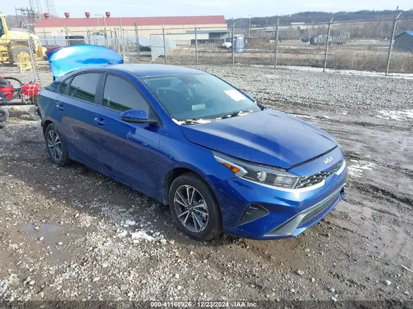 3KPF24AD1RE745888 2024 KIA FORTE - Image 1