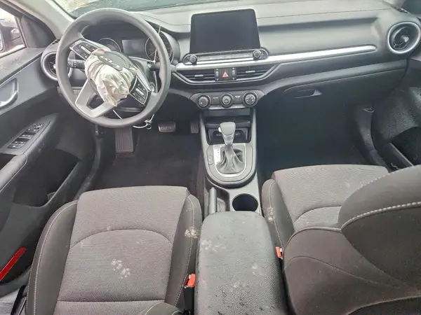 3KPF24AD1RE747396 2024 KIA FORTE - Image 8