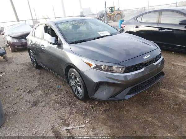 3KPF24AD1RE748788 2024 KIA FORTE - Image 1
