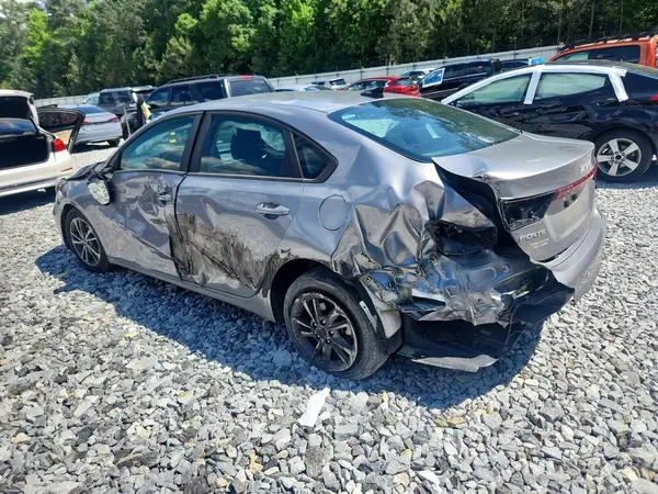 3KPF24AD1RE749553 2024 KIA FORTE - Image 2