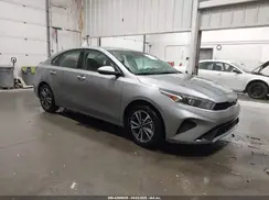 3KPF24AD1RE750198 2024 KIA FORTE