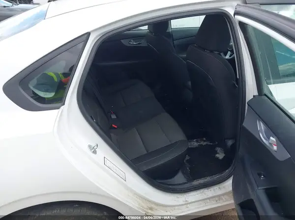 3KPF24AD1RE754025 2024 KIA FORTE - Image 8