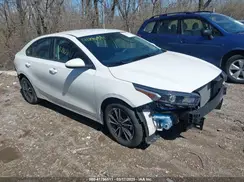 3KPF24AD1RE757040 2024 KIA FORTE