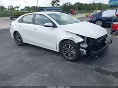 3KPF24AD1RE758768 2024 KIA FORTE