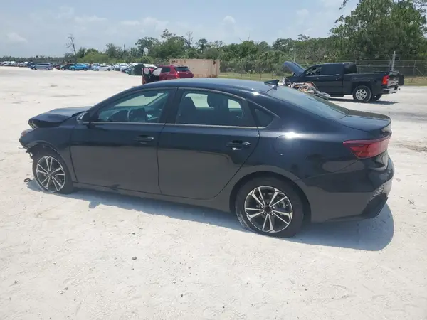 3KPF24AD1RE760701 2024 KIA FORTE - Image 2