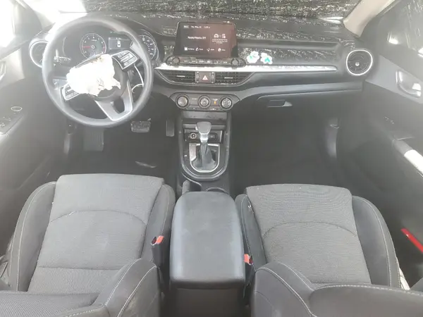 3KPF24AD1RE760701 2024 KIA FORTE - Image 8