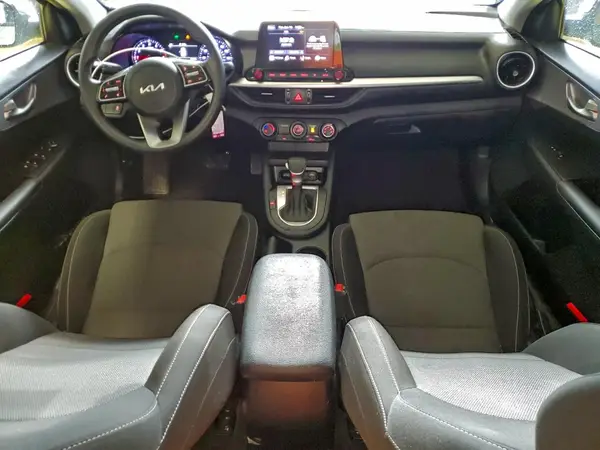 3KPF24AD1RE761055 2024 KIA FORTE - Image 8