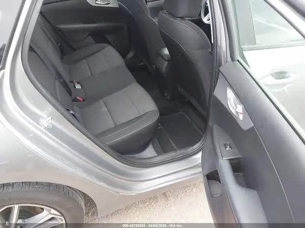 3KPF24AD1RE761329 2024 KIA FORTE - Image 8