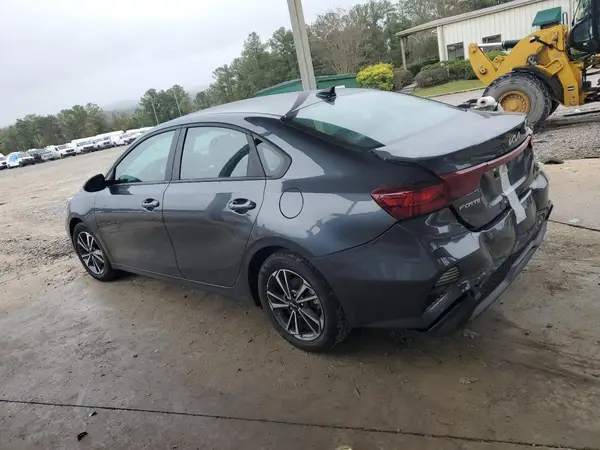3KPF24AD1RE762142 2024 KIA FORTE - Image 2
