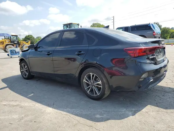 3KPF24AD1RE762173 2024 KIA FORTE - Image 2
