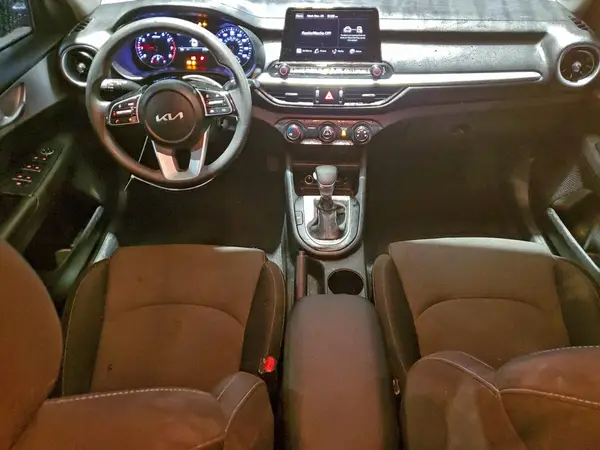 3KPF24AD1RE762982 2024 KIA FORTE - Image 8