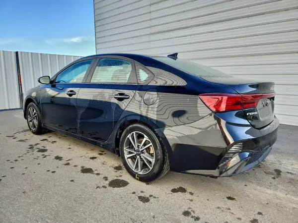 3KPF24AD1RE764280 2024 KIA FORTE - Image 2