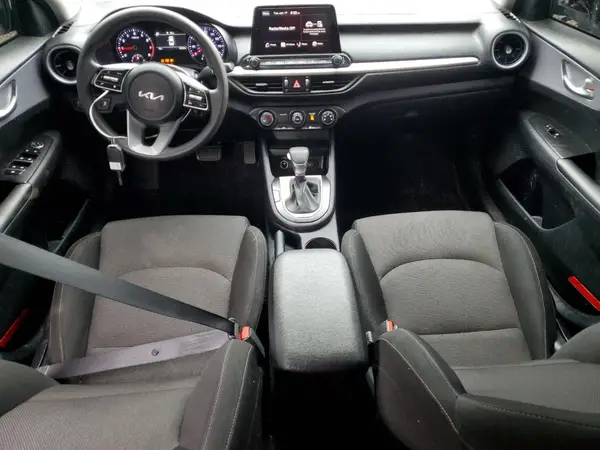 3KPF24AD1RE765607 2024 KIA FORTE - Image 8