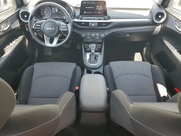 3KPF24AD1RE766059 2024 KIA FORTE - Image 8