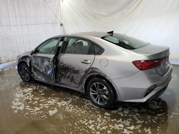 3KPF24AD1RE766191 2024 KIA FORTE - Image 2