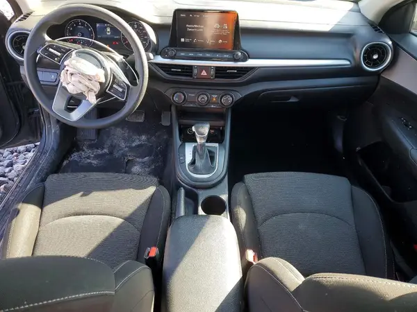 3KPF24AD1RE766885 2024 KIA FORTE - Image 8