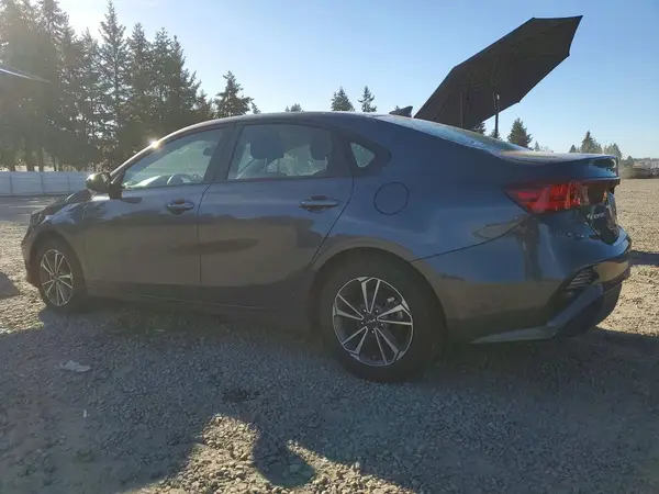 3KPF24AD1RE768331 2024 KIA FORTE - Image 2