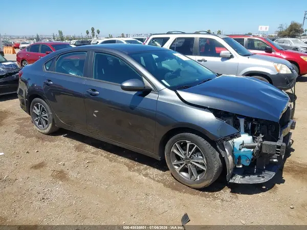 3KPF24AD1RE768619 2024 KIA FORTE - Image 1