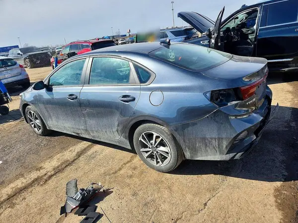 3KPF24AD1RE769401 2024 KIA FORTE - Image 2