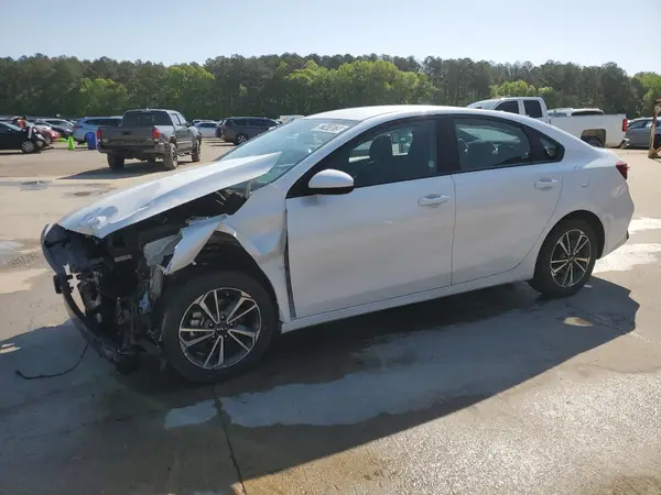 3KPF24AD1RE771827 2024 KIA FORTE - Image 1