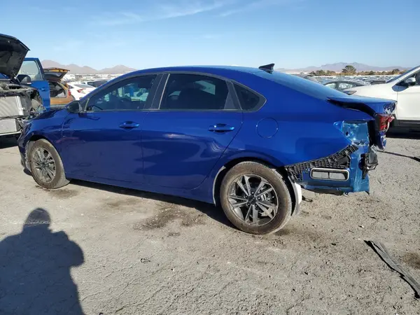 3KPF24AD1RE776283 2024 KIA FORTE - Image 2