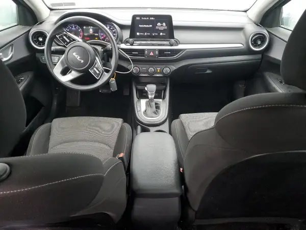 3KPF24AD1RE779765 2024 KIA FORTE - Image 8