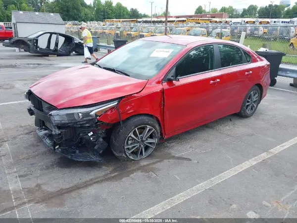 3KPF24AD1RE779815 2024 KIA FORTE - Image 2