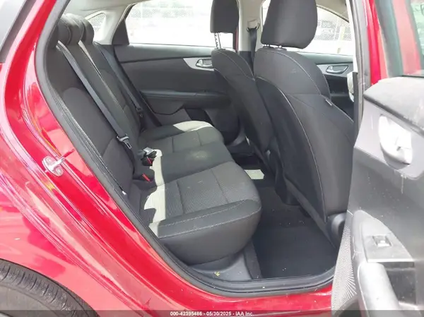 3KPF24AD1RE779815 2024 KIA FORTE - Image 8