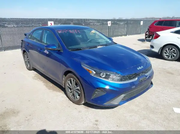 3KPF24AD1RE781063 2024 KIA FORTE - Image 1