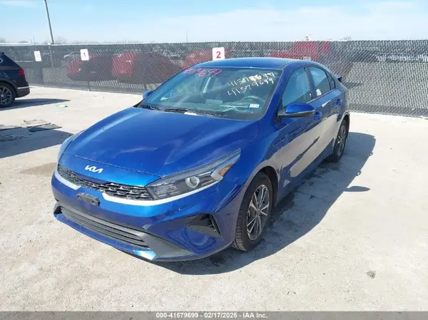3KPF24AD1RE781063 2024 KIA FORTE - Image 2