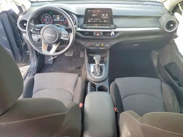 3KPF24AD1RE781337 2024 KIA FORTE - Image 8