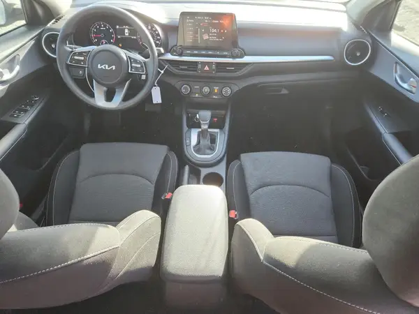 3KPF24AD1RE787736 2024 KIA FORTE - Image 8