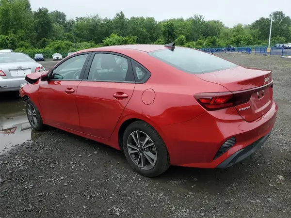 3KPF24AD1RE789065 2024 KIA FORTE - Image 2