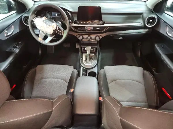 3KPF24AD1RE789664 2024 KIA FORTE - Image 8
