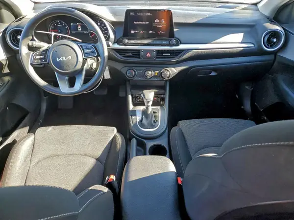 3KPF24AD1RE790281 2024 KIA FORTE - Image 8