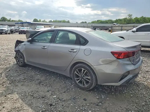 3KPF24AD1RE790684 2024 KIA FORTE - Image 2