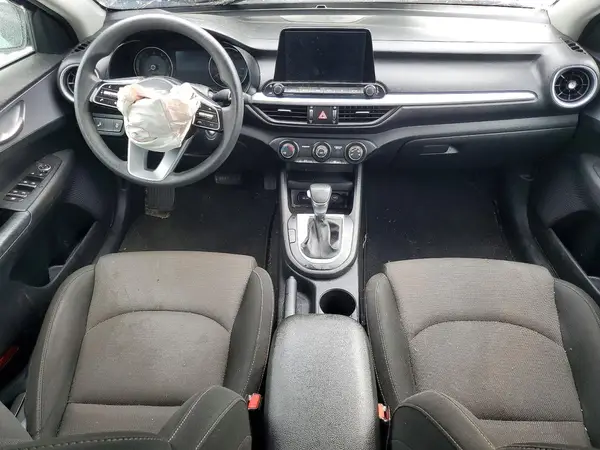 3KPF24AD1RE790684 2024 KIA FORTE - Image 8