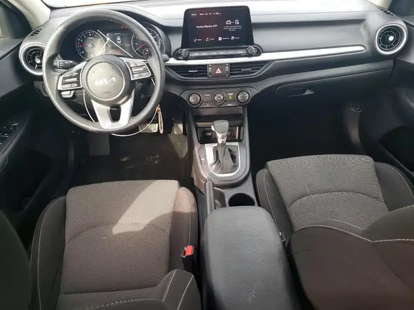 3KPF24AD1RE792192 2024 KIA FORTE - Image 8