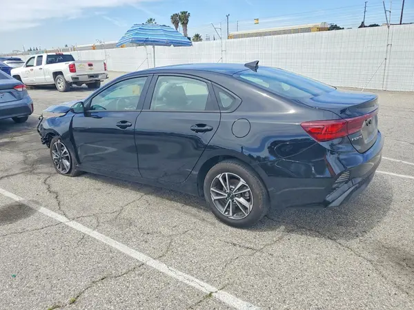 3KPF24AD1RE792483 2024 KIA FORTE - Image 2
