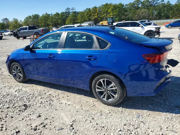3KPF24AD1RE795111 2024 KIA FORTE - Image 2