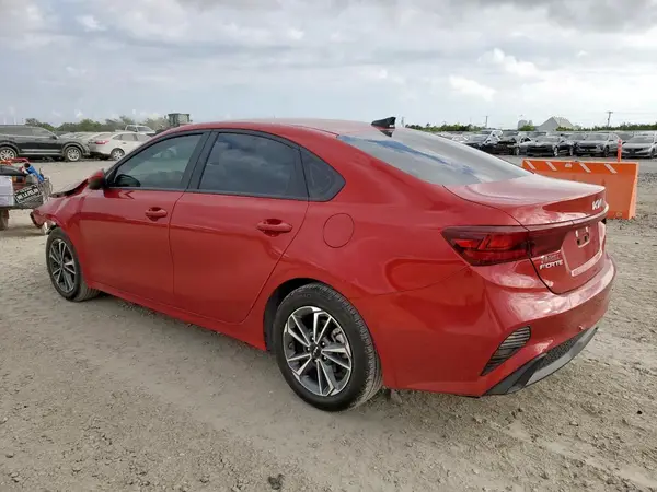 3KPF24AD1RE801408 2024 KIA FORTE - Image 2