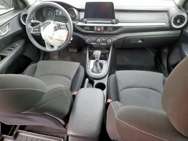 3KPF24AD1RE801408 2024 KIA FORTE - Image 8
