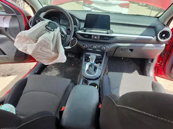 3KPF24AD1RE804812 2024 KIA FORTE - Image 8