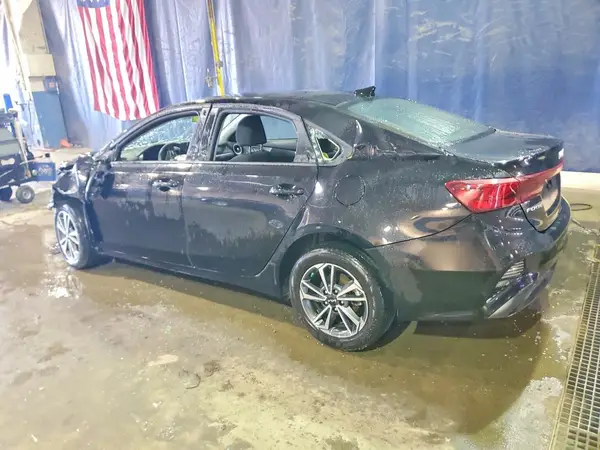 3KPF24AD1RE805538 2024 KIA FORTE - Image 2