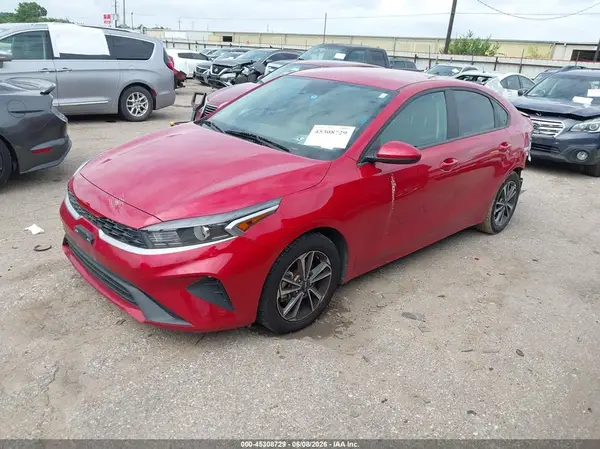 3KPF24AD1RE809914 2024 KIA FORTE - Image 2