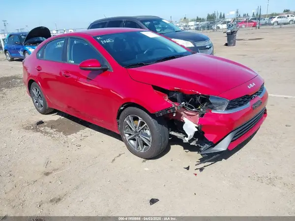 3KPF24AD1RE810660 2024 KIA FORTE - Image 1