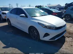 3KPF24AD1RE810920 2024 KIA FORTE