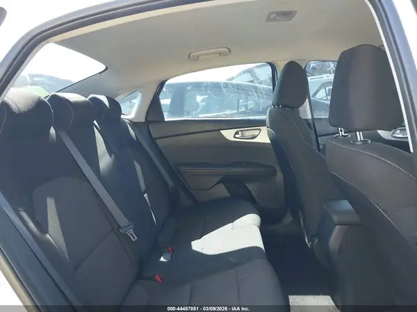 3KPF24AD1RE810920 2024 KIA FORTE - Image 8